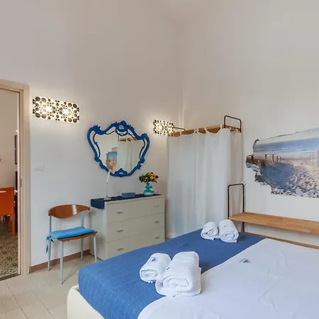 Pool House - Happy Alcamo